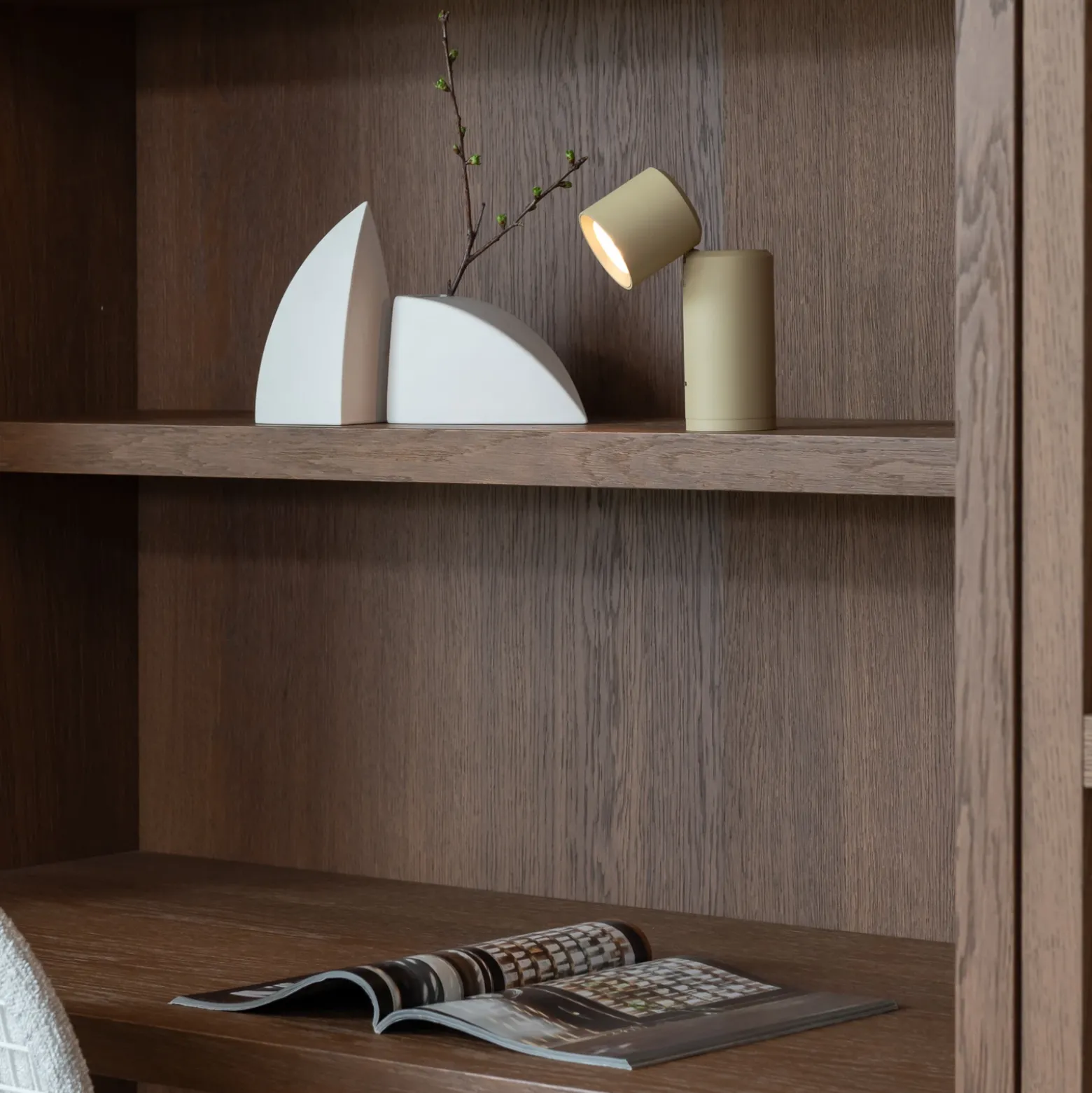 IT'S ABOUT ROMI Lámpara de mesa LED recargable Milan, beige, 19 cm