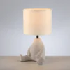 JUST LIGHT. Lámpara de mesa Ted, cerámica, sentado, beige arena