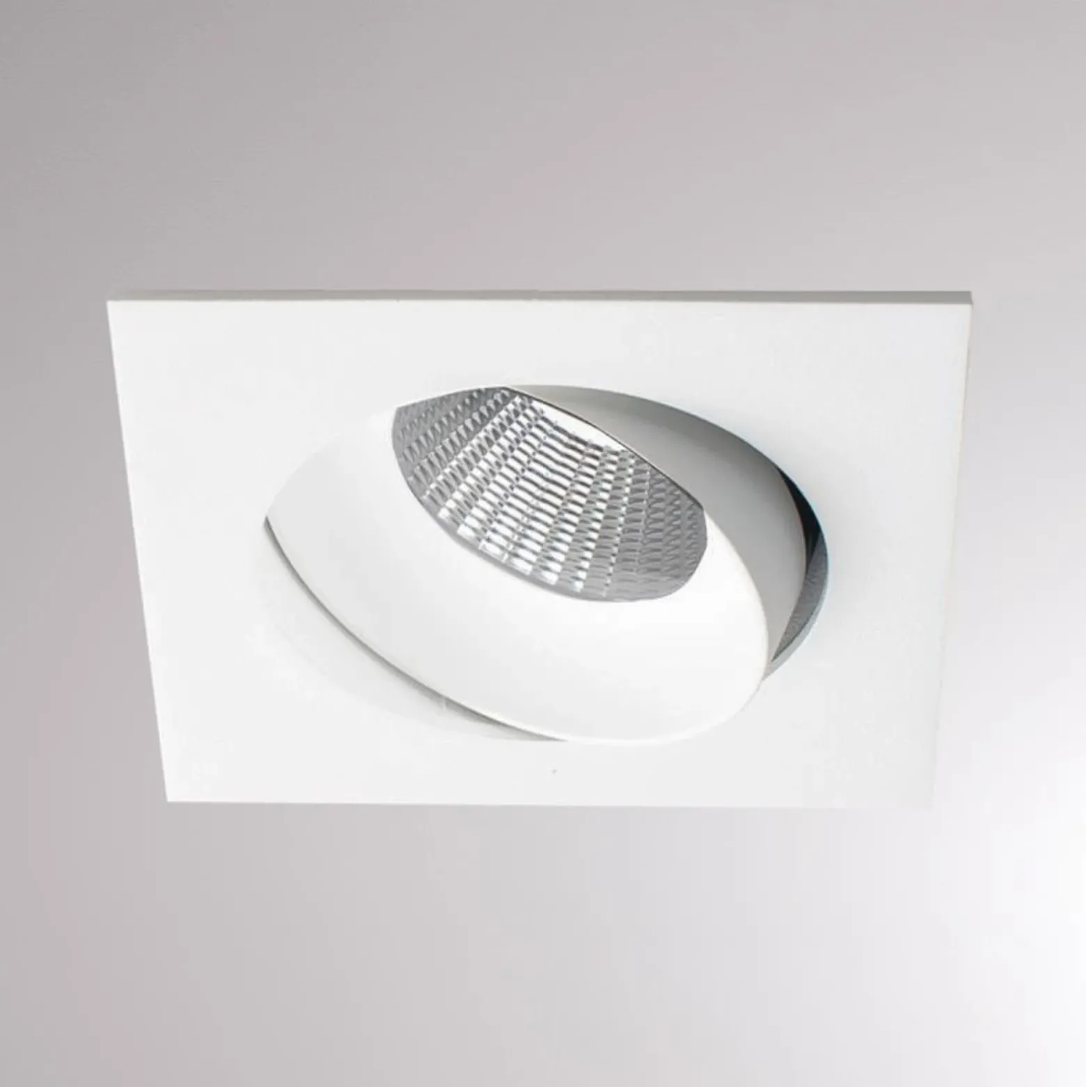 Kalio empotrada LED angular 2700K 24° blanco