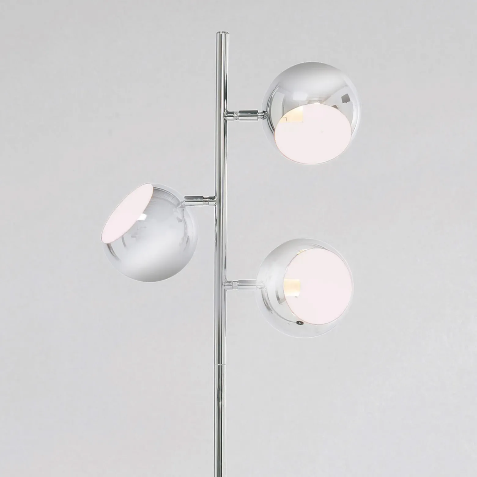 KARE Calotta - Lámpara de pie de 3 luces de estilo retro