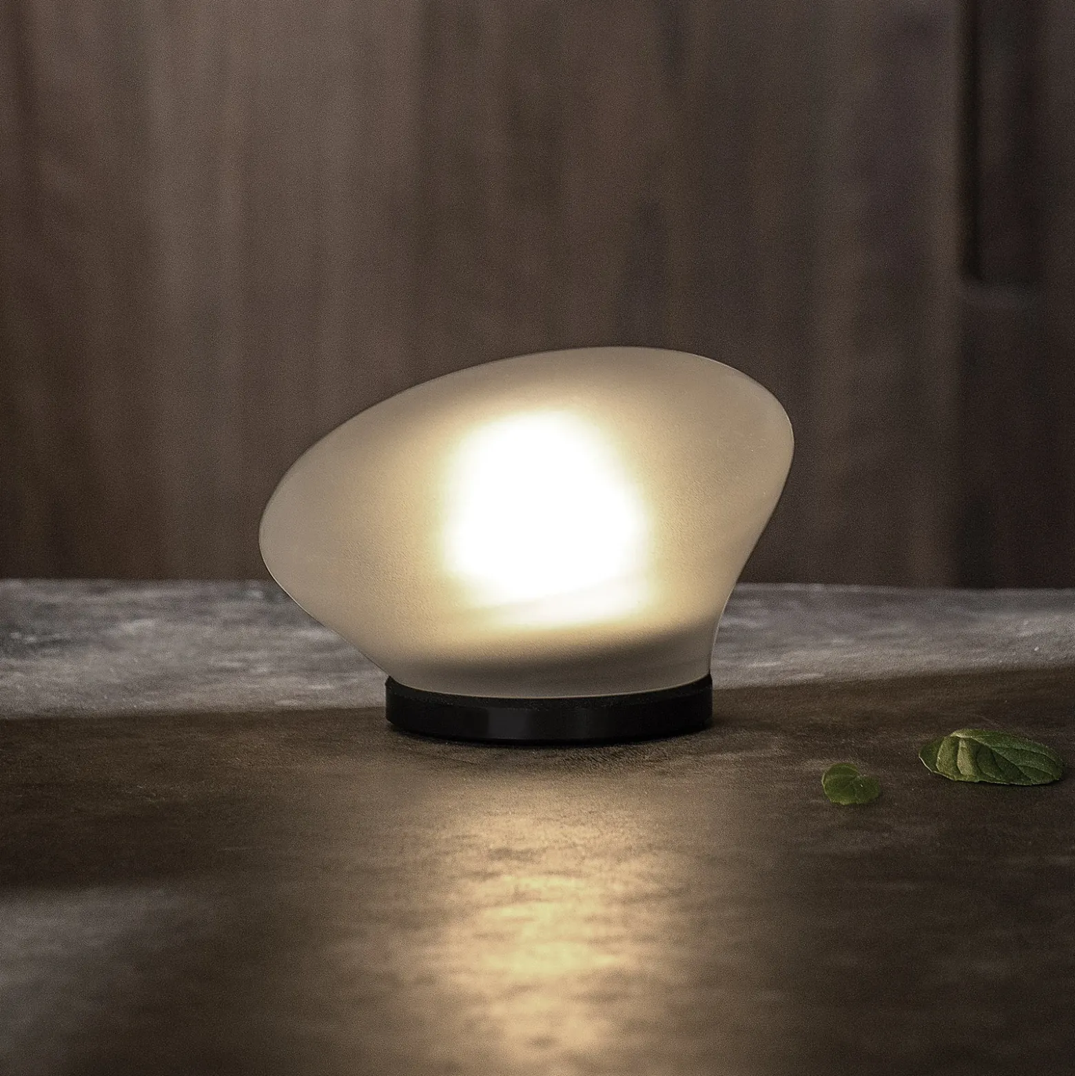 Karman Agua de mesa LED Ø13cm vidrio esmerilado