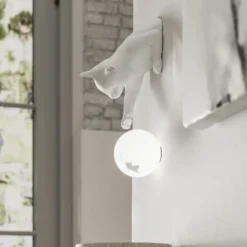 Karman aplique de pared Maoo, cerámica blanca, cristal, figura de gato