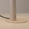 Karman lámpara de mesa LED recargable Papiria, blanco mate, CCT