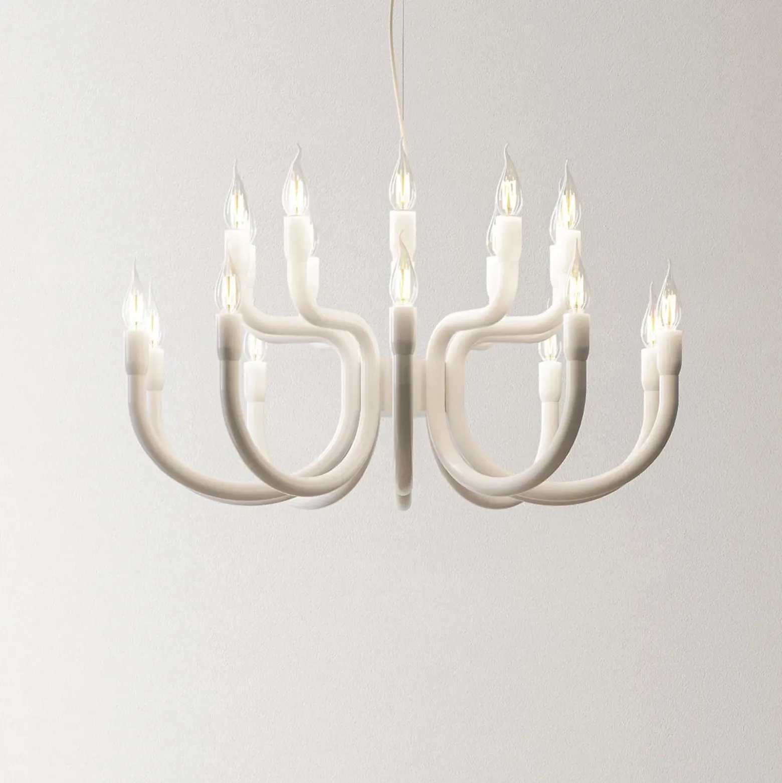 Karman Snoob lámpara de araña, blanco, Ø 73 cm, aluminio, 20 luces.