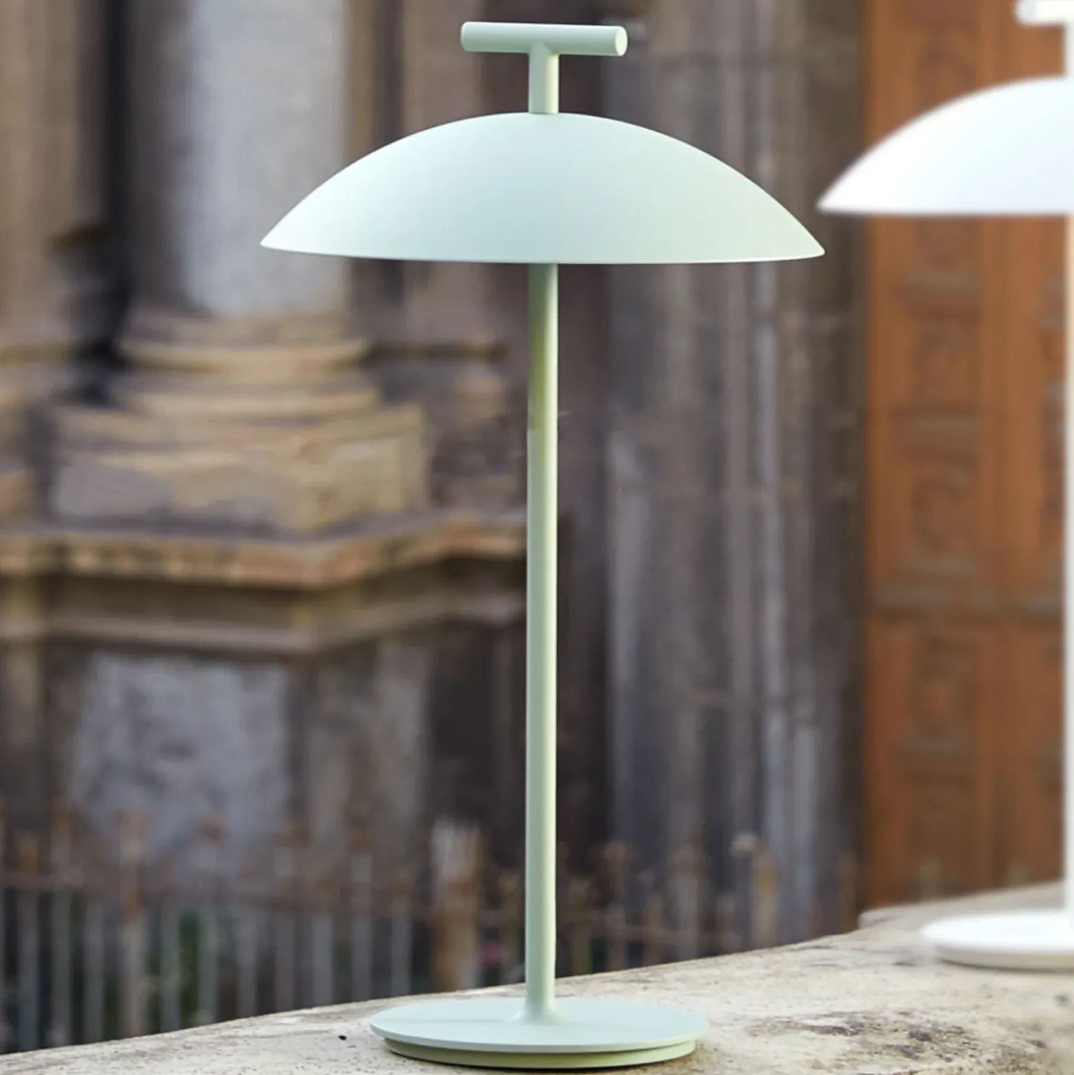 Kartell Mini Geen-A lámpara mesa LED 2.700 K verde