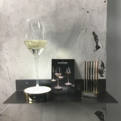 Knikerboker Bevici Su! lámpara de mesa, USB, oro