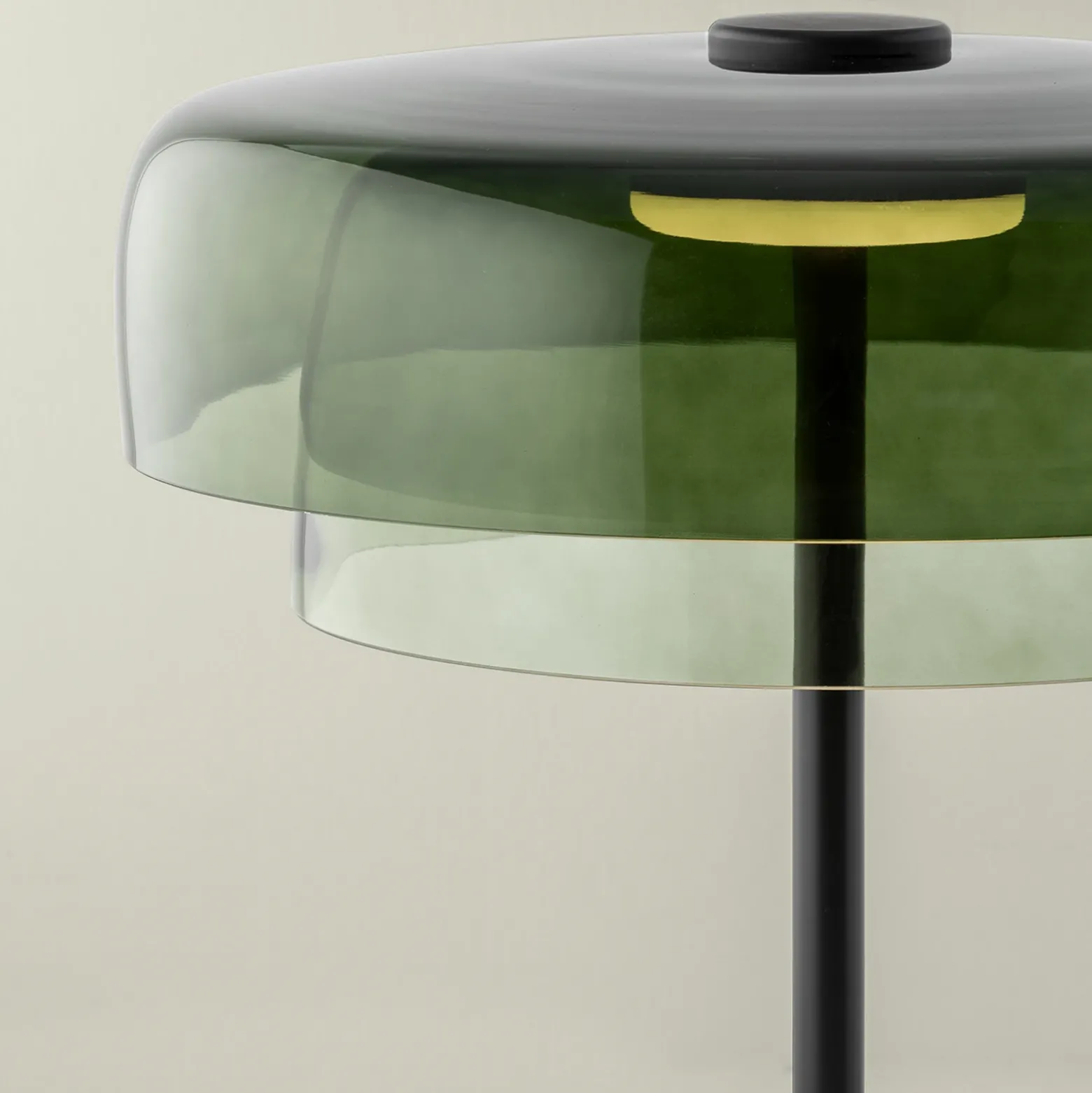 LEDS-C4 Lámpara de pie LED Niveles, 2 capas, verde, cristal, CCT