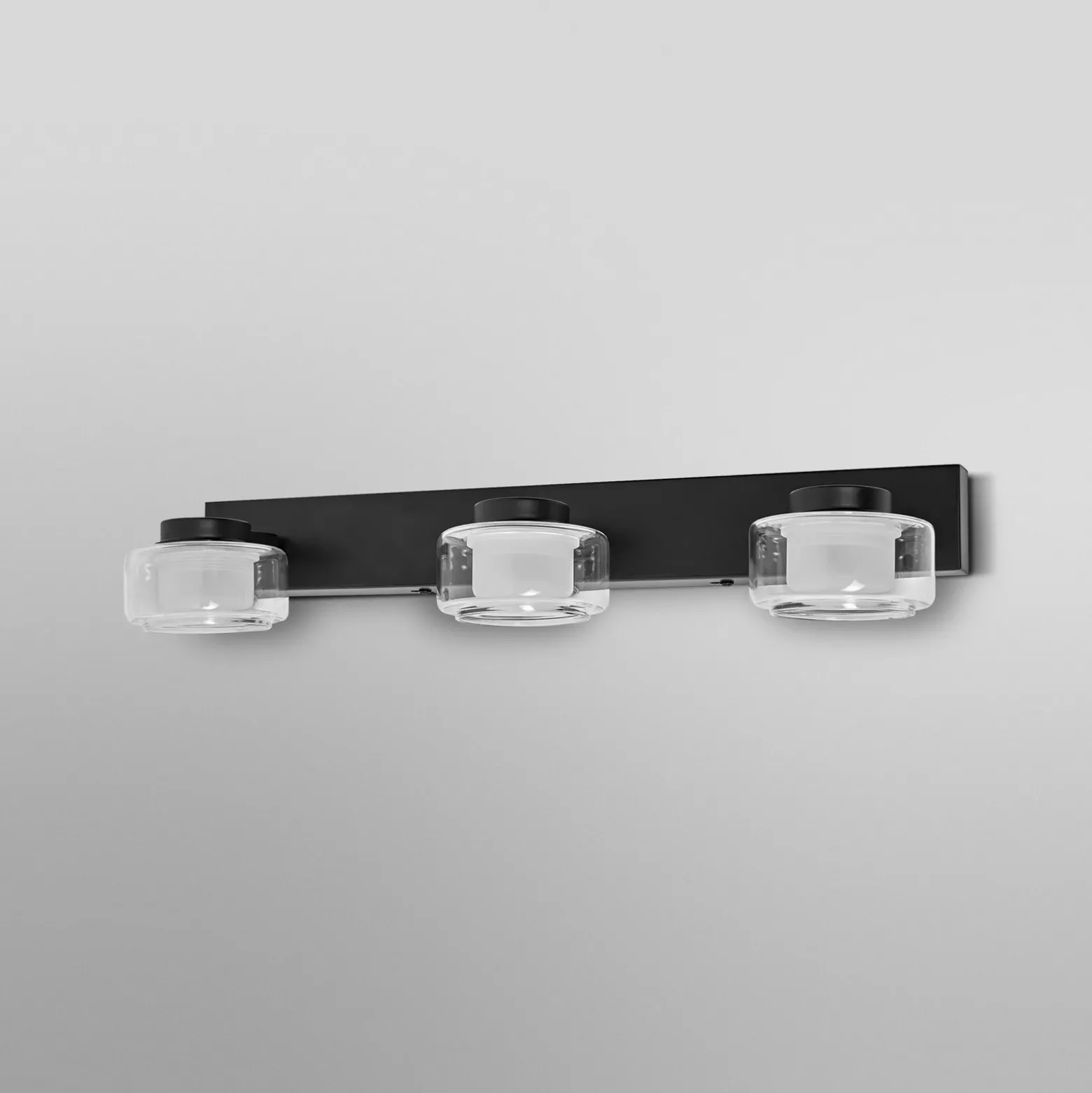 LEDVANCE Aplique de pared LED Orbis Flame, 3 luces, negro, IP44