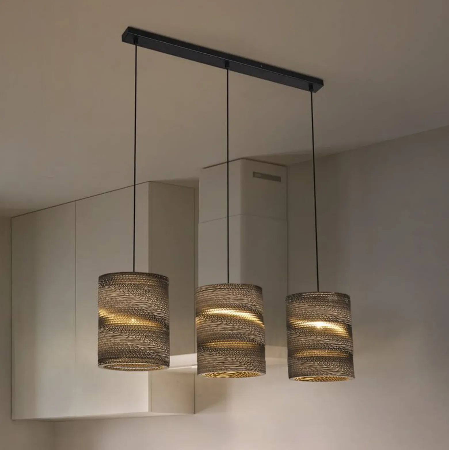 LEDVANCE Lámpara colgante cilíndrica, 3 luces, marrón, cartón ondulado