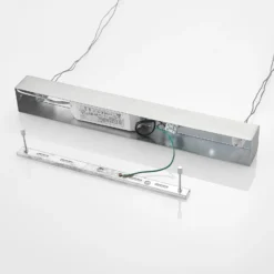 Lindby Alimara lámpara colgante LED, madera, longitud 138 cm