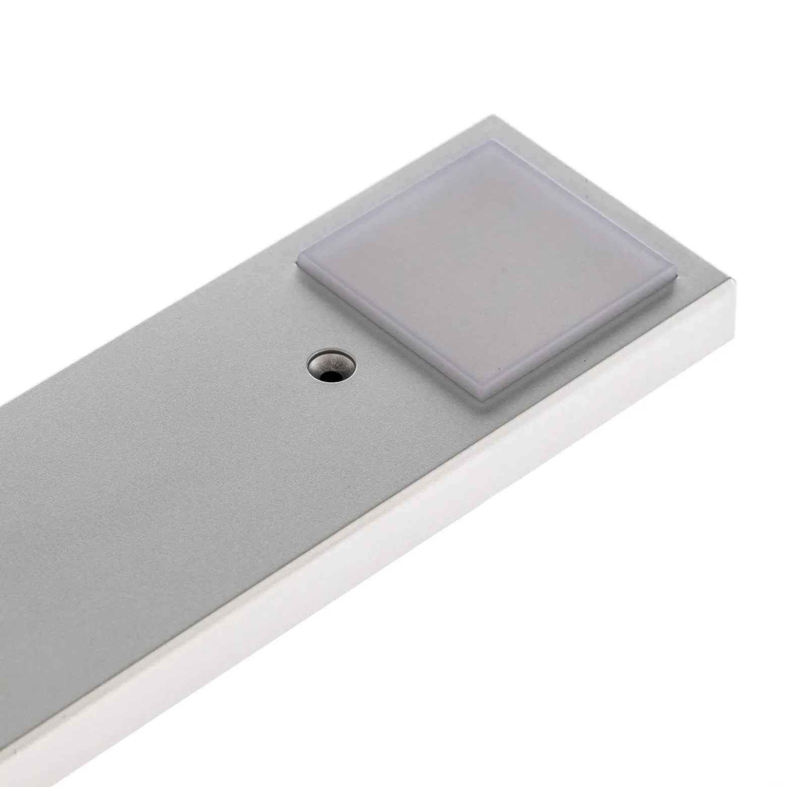 Lindby Amaryll lámpara LED bajo mueble, 3 ud plata