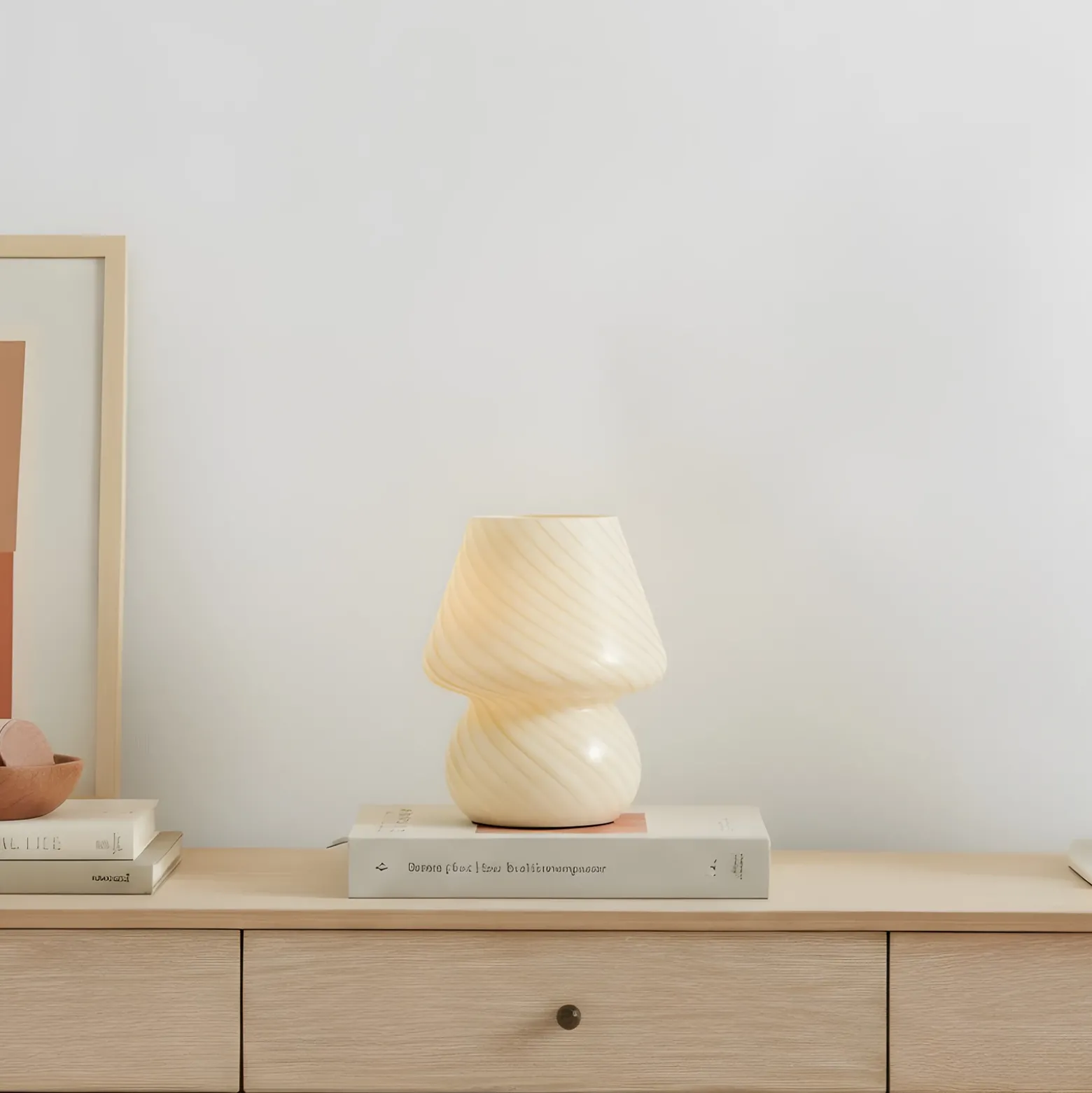 Lindby Andriana lámpara de mesa, amarillo/blanco, cristal, Ø 15 cm