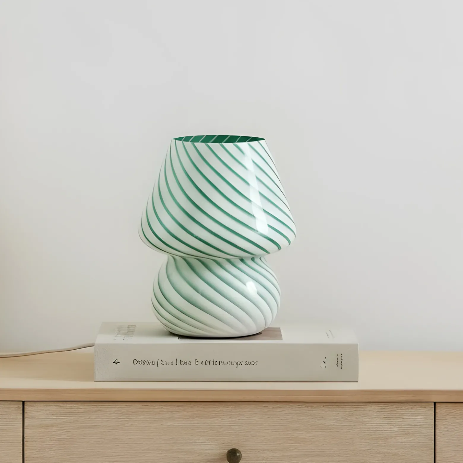 Lindby Andriana lámpara de mesa, verde/blanco, cristal, Ø 15 cm