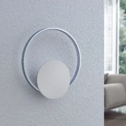 Lindby aplique de pared LED Anays, Ø 32 cm, cromo/claro, plástico