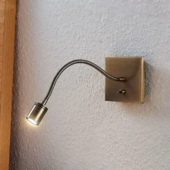 Lindby aplique de pared LED Mayar, latón, metal, lámpara de lectura, 11cm