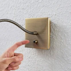 Lindby aplique de pared LED Mayar, latón, metal, lámpara de lectura, 11cm