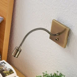 Lindby aplique de pared LED Mayar, latón, metal, lámpara de lectura, 11cm