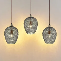 Lindby Benja lámpara colgante, 3 luces, latón