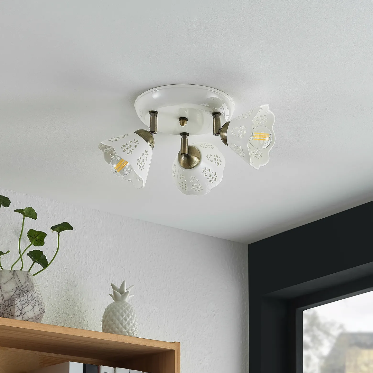Lindby Efgenia foco de techo, 3 luces