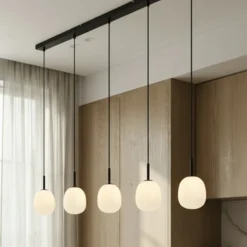 Lindby Etiena lámpara colgante 5 luces vidrio opal