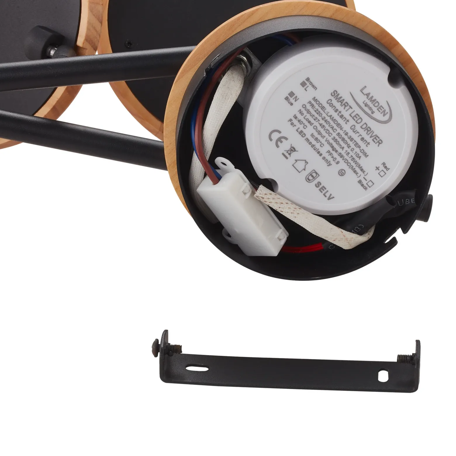Lindby foco LED Manel, madera, 84 cm de largo, 4 luces