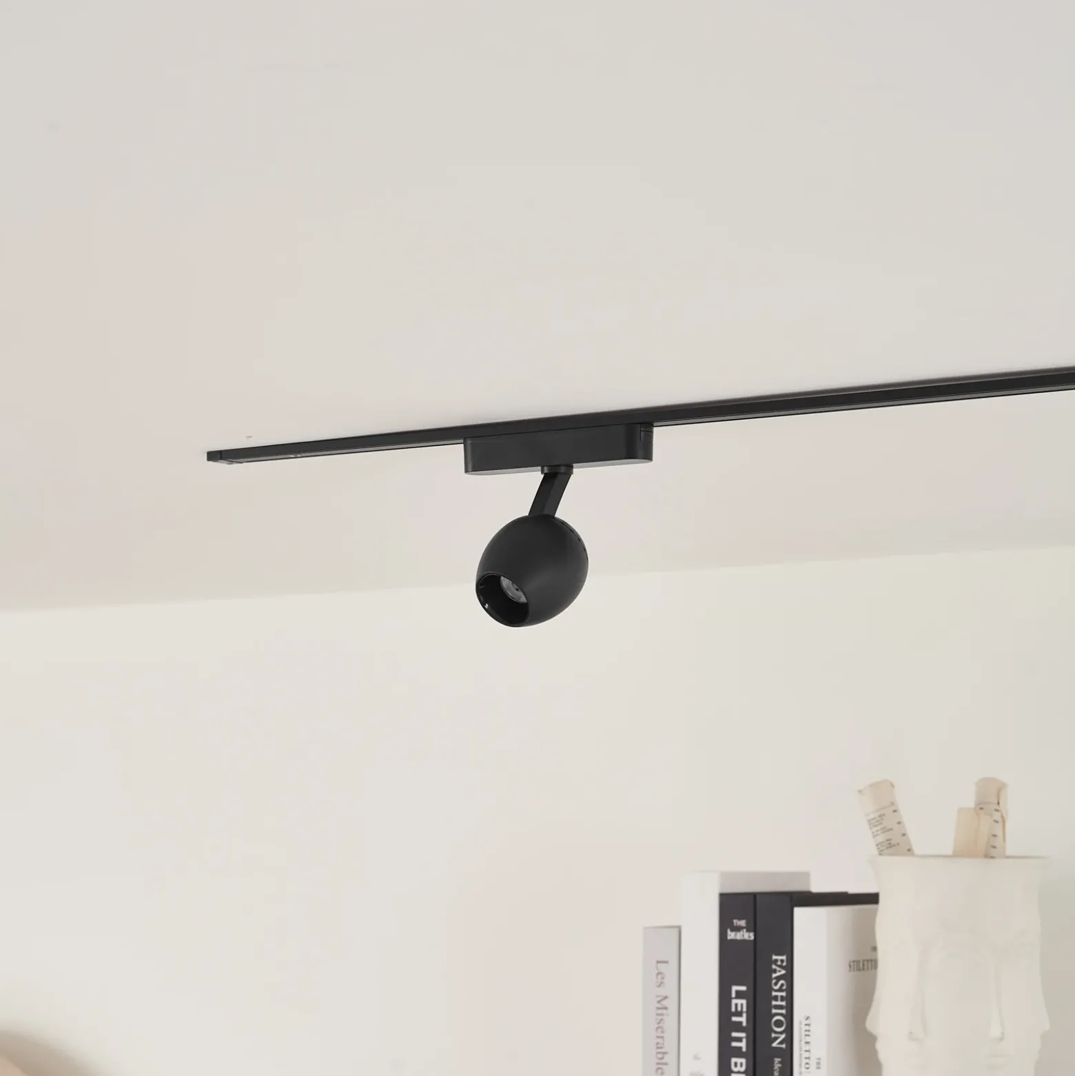 Lindby foco LED 48 V Lumaro, negro, Ø 6,2 cm, atenuable