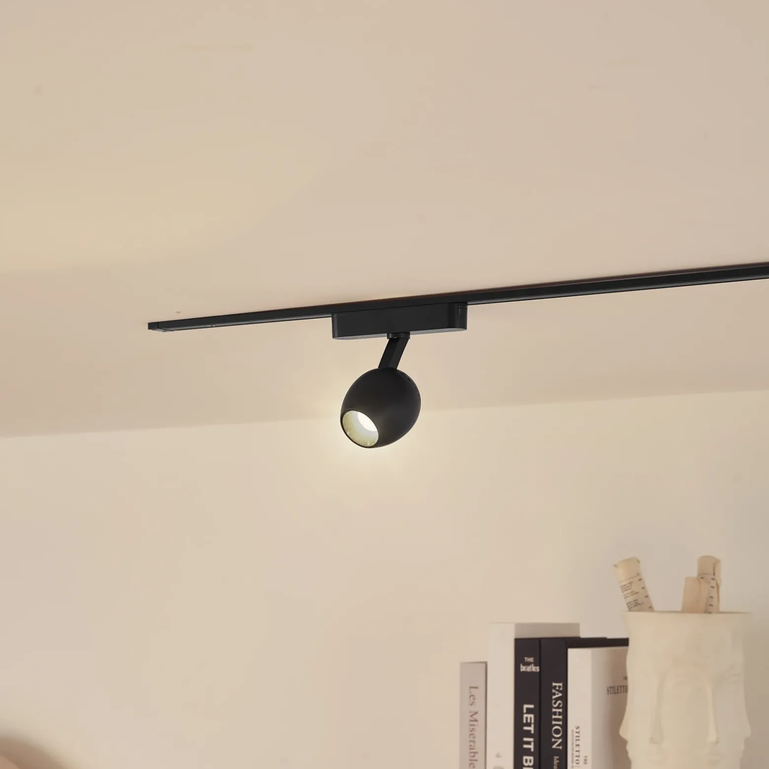 Lindby foco LED 48 V Lumaro, negro, Ø 6,2 cm, atenuable