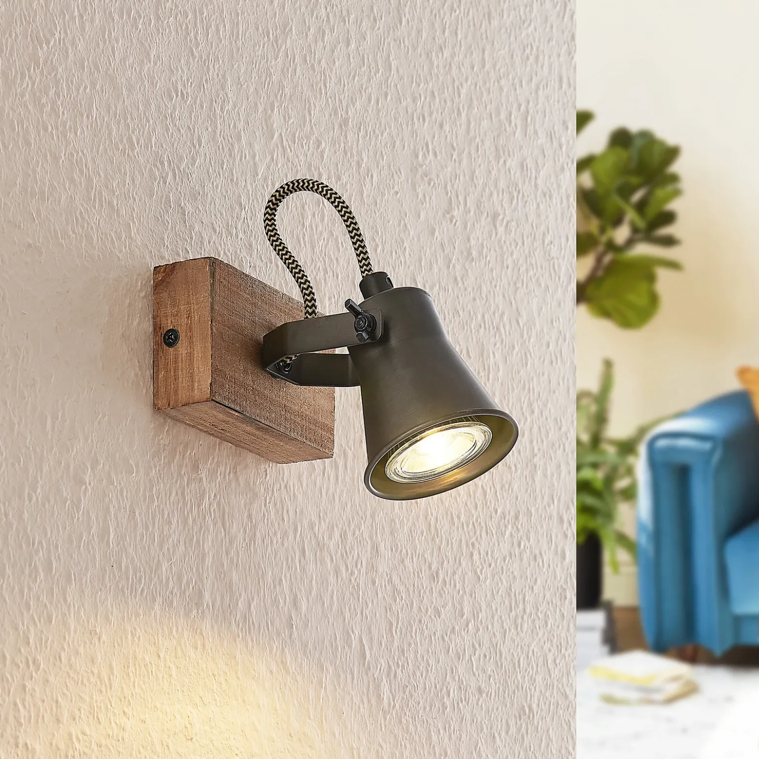 Lindby Grandesa foco de techo, 1 luz
