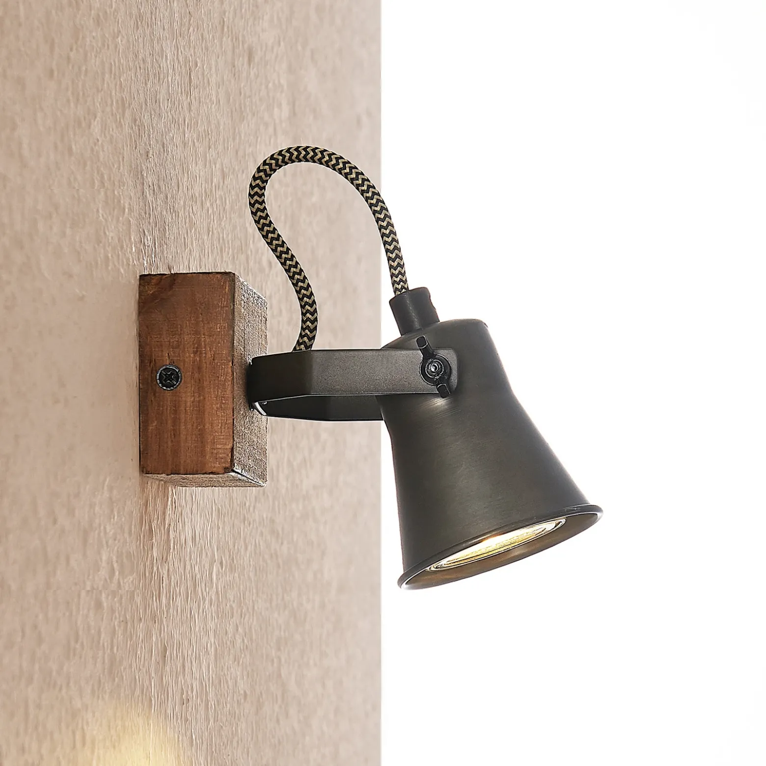 Lindby Grandesa foco de techo, 1 luz
