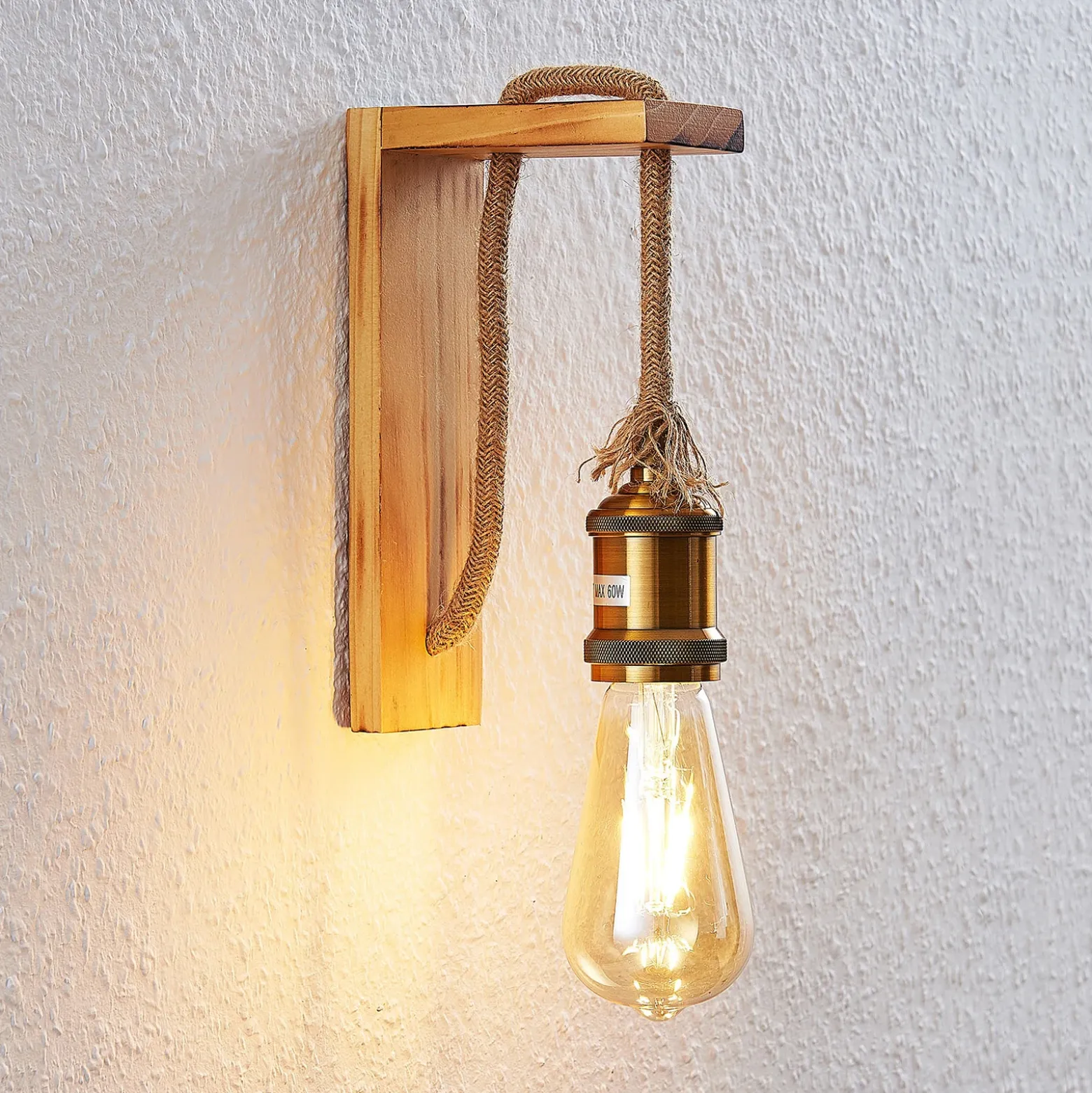 Lindby Helou aplique de madera
