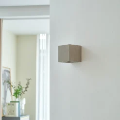 Lindby Jayden lámpara de pared en forma angular