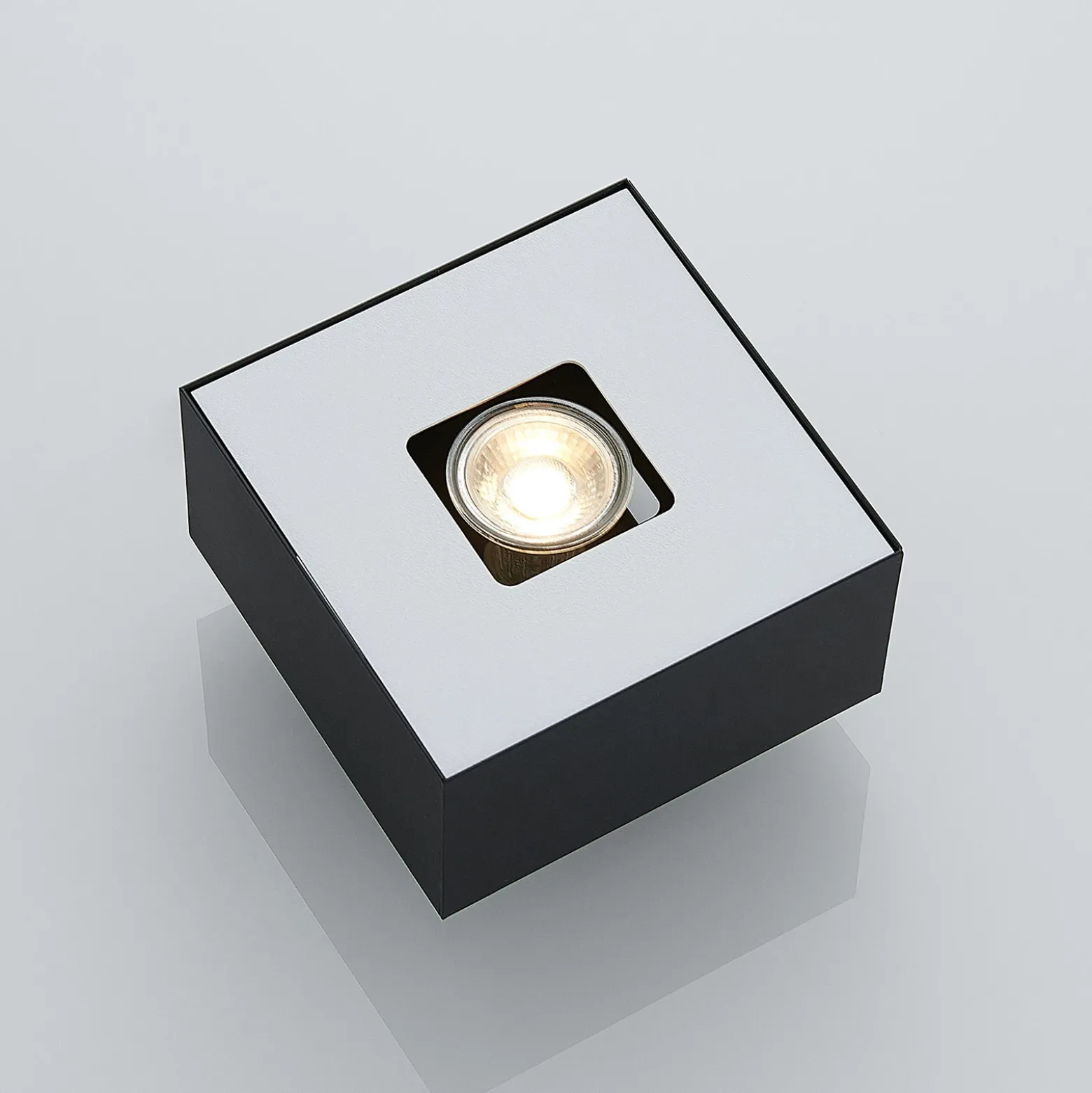 Lindby Kasi plafón, negro 1 luz 14 x 14 cm