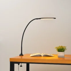 Lindby LED lámpara de pinza Nilay, altura 70 cm, CCT, oficina en casa