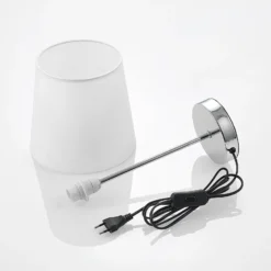 Lindby Leza lámpara de mesa cromo, pantalla blanca