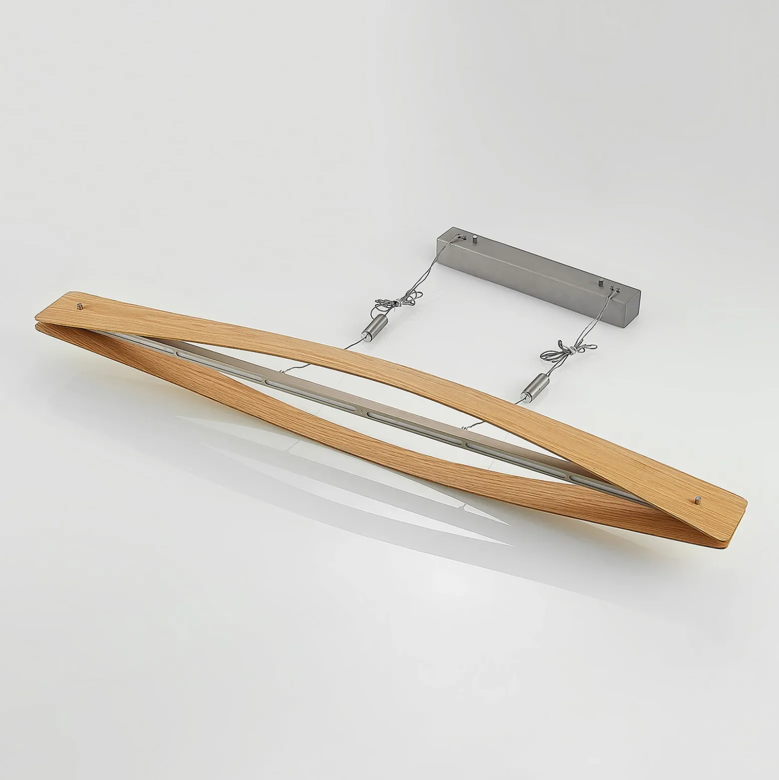 Lindby lámpara colgante LED Beazina, roble, metal, 118cm