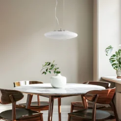Lindby Lámpara colgante LED Gunda, blanco, cristal, Ø 47 cm, atenuable
