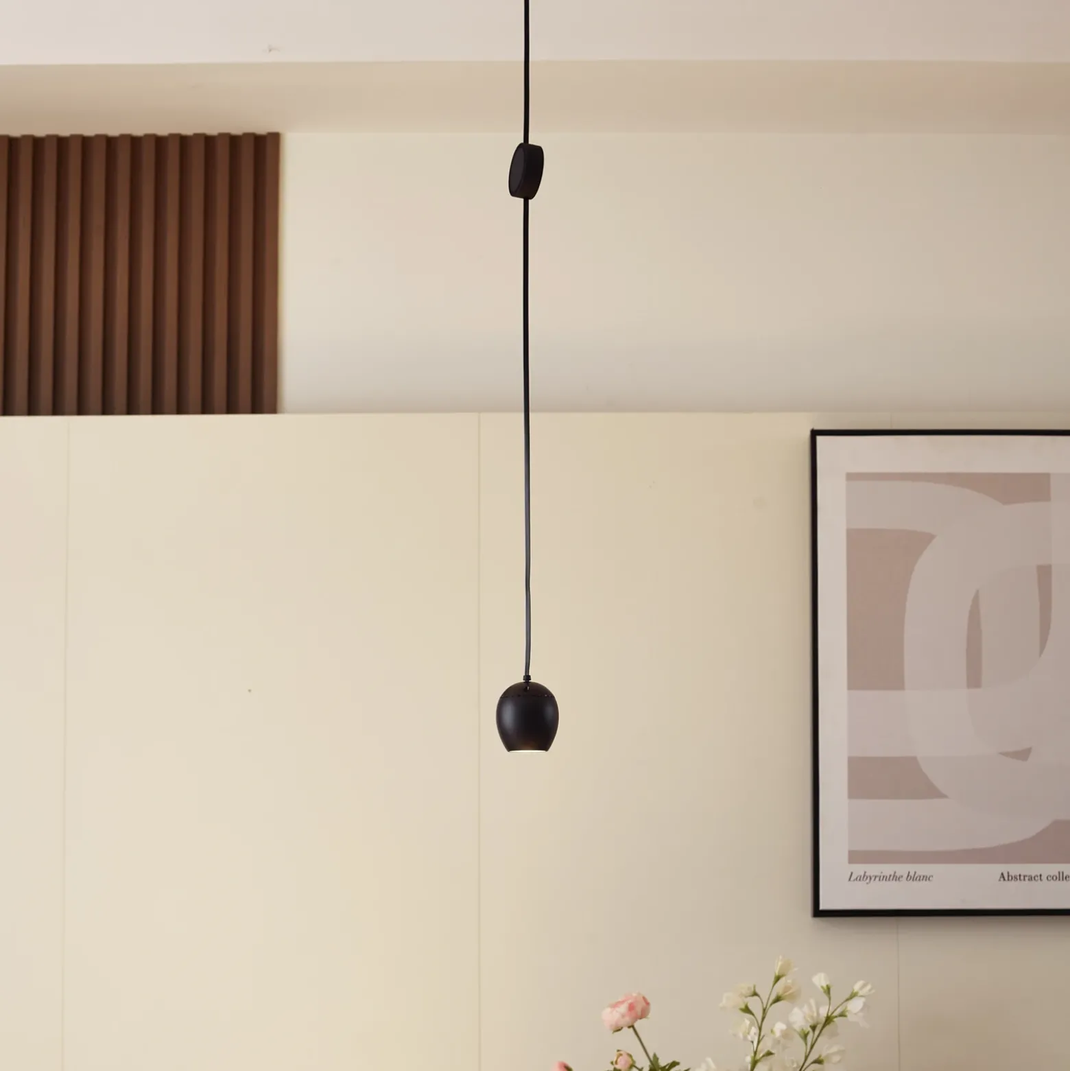 Lindby lámpara colgante LED Lumaro, negro,Ø6,2 cm,48V,atenuable
