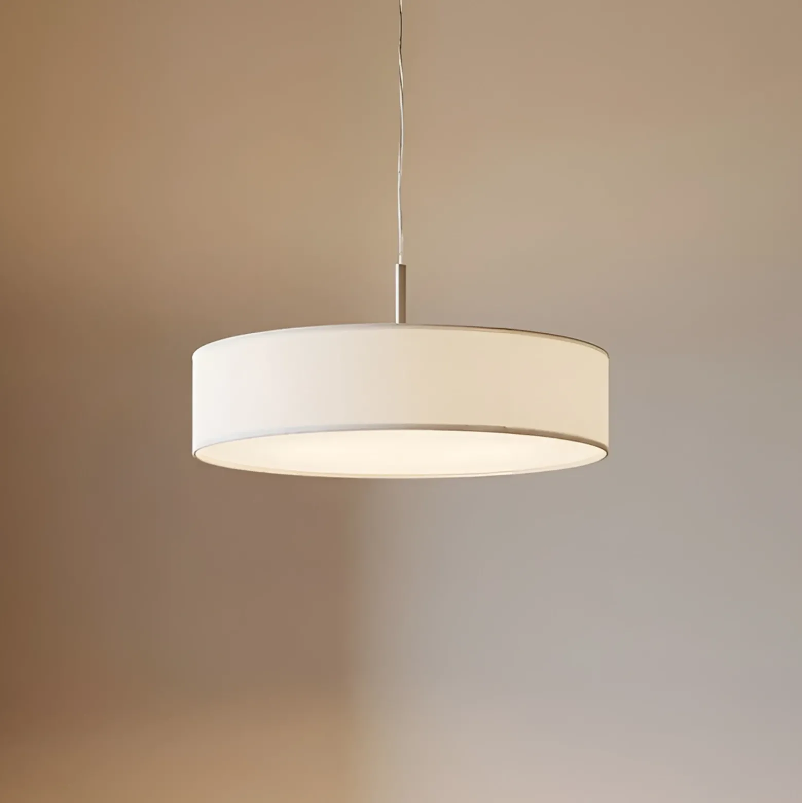 Lindby lámpara colgante Sebatin, Ø 50 cm, blanco, tela, E27