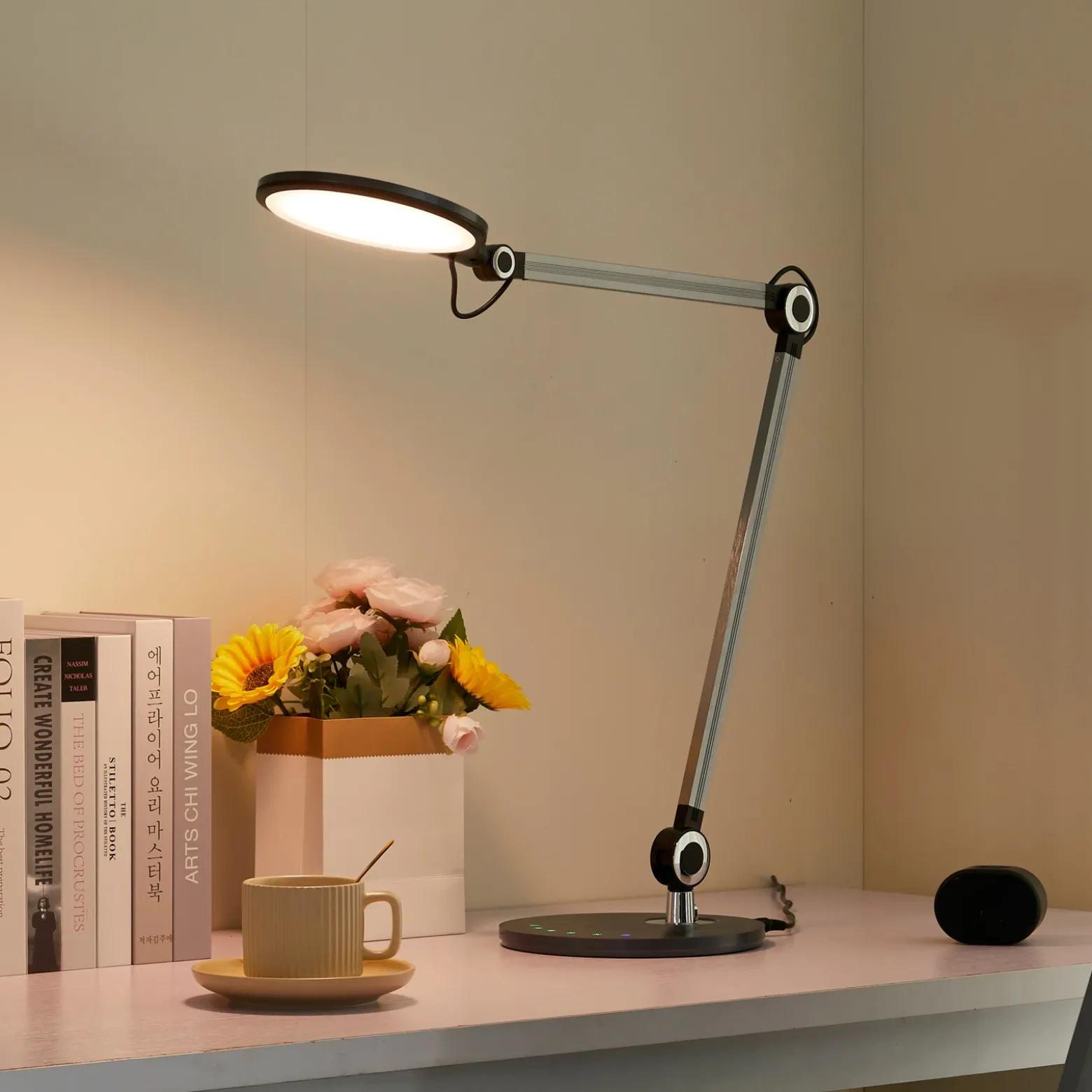 Lindby lámpara de mesa LED Nyxaris, gris, metal, CCT, 50 cm