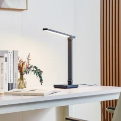 Lindby lámpara de mesa LED Rylas, negra, USB, CCT
