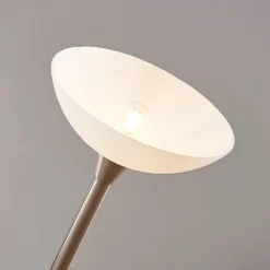 Lindby lámpara de pie Ignacia, color níquel, vidrio, 180 cm, E27
