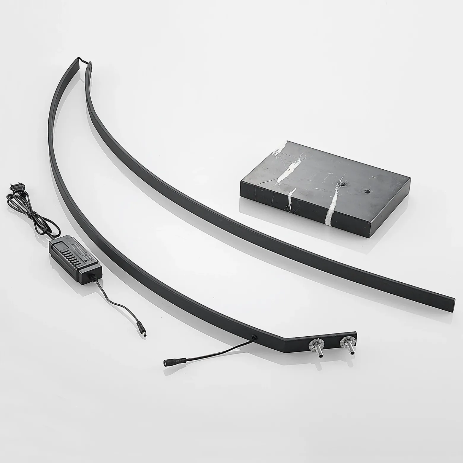 Lindby Lámpara de pie LED arqueada Kendra, negra, aluminio, altura 180cm