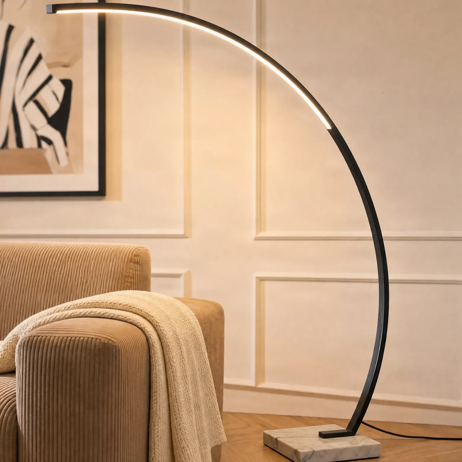 Lindby Lámpara de pie LED arqueada Kendra, negra, aluminio, altura 180cm