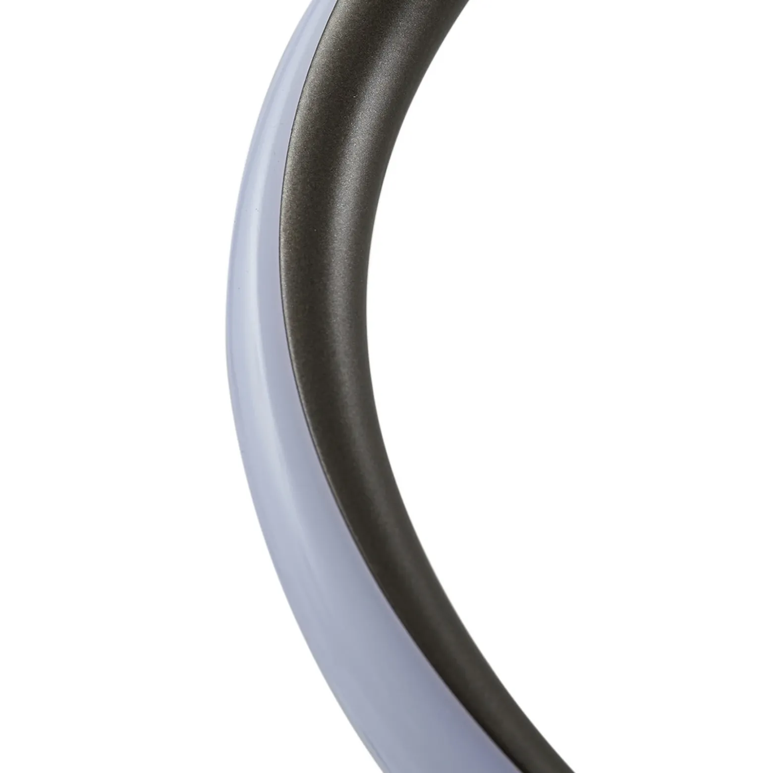 Lindby lámpara de pie LED Spiraali, gris, madera, altura 133 cm