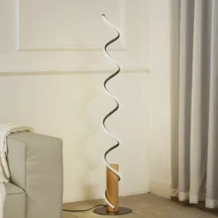 Lindby lámpara de pie LED Spiraali, gris, madera, altura 133 cm