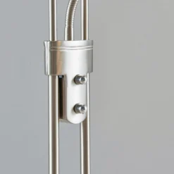 Lindby lámpara de pie LED Yveta, color níquel, metal, atenuable