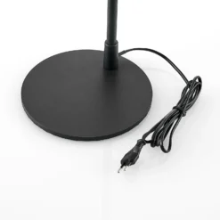 Lindby lámpara de pie Vlada, 144 cm, latón, negro, metal