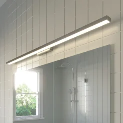 Lindby Lámpara LED para espejo y baño Alenia, 120 cm, cromo