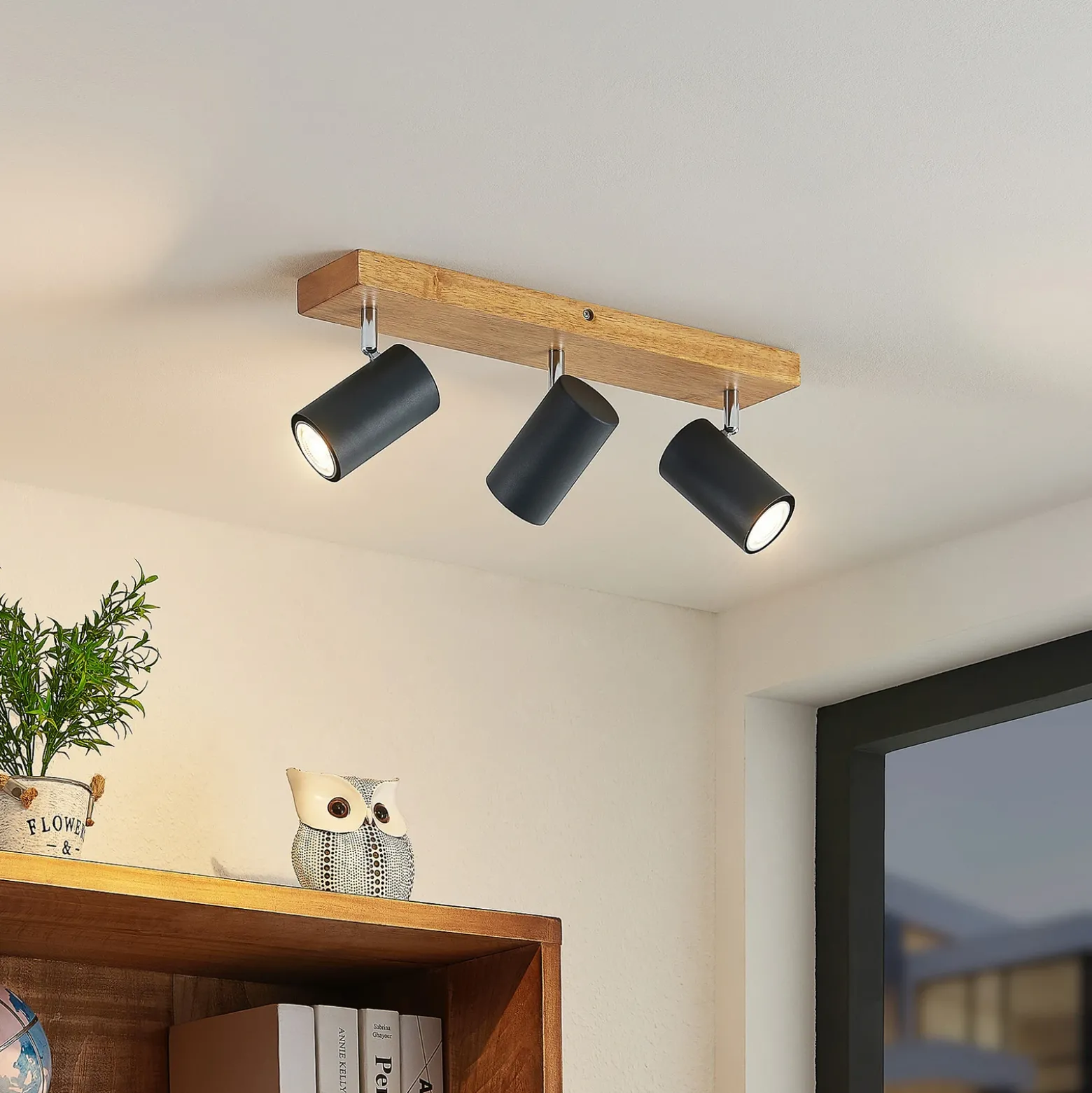 Lindby Maniva downlight de techo, 44cm, 3 luces, negro, GU10
