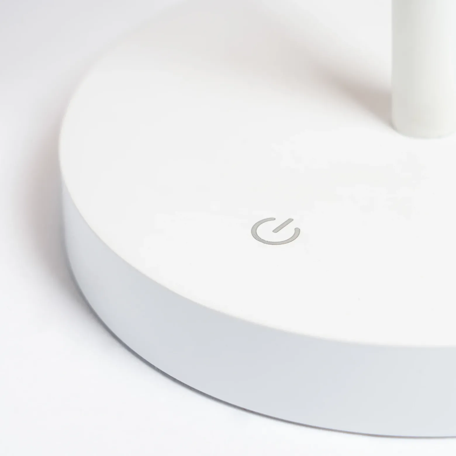 Lindby Milica lámpara de mesa LED, blanca, atenuable